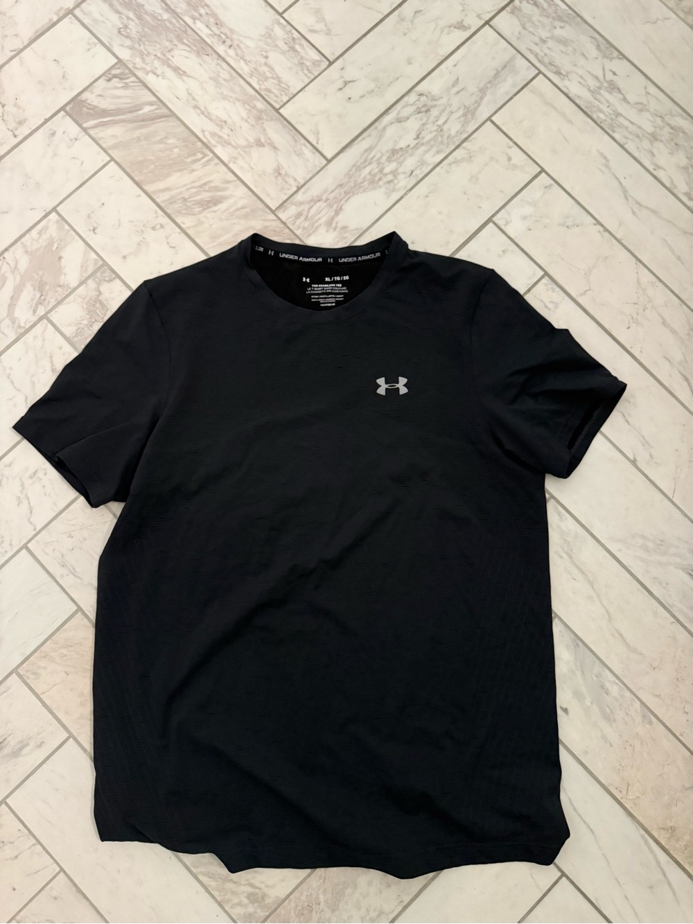 Under Armour Black Short-Sleeve Athletic Tee